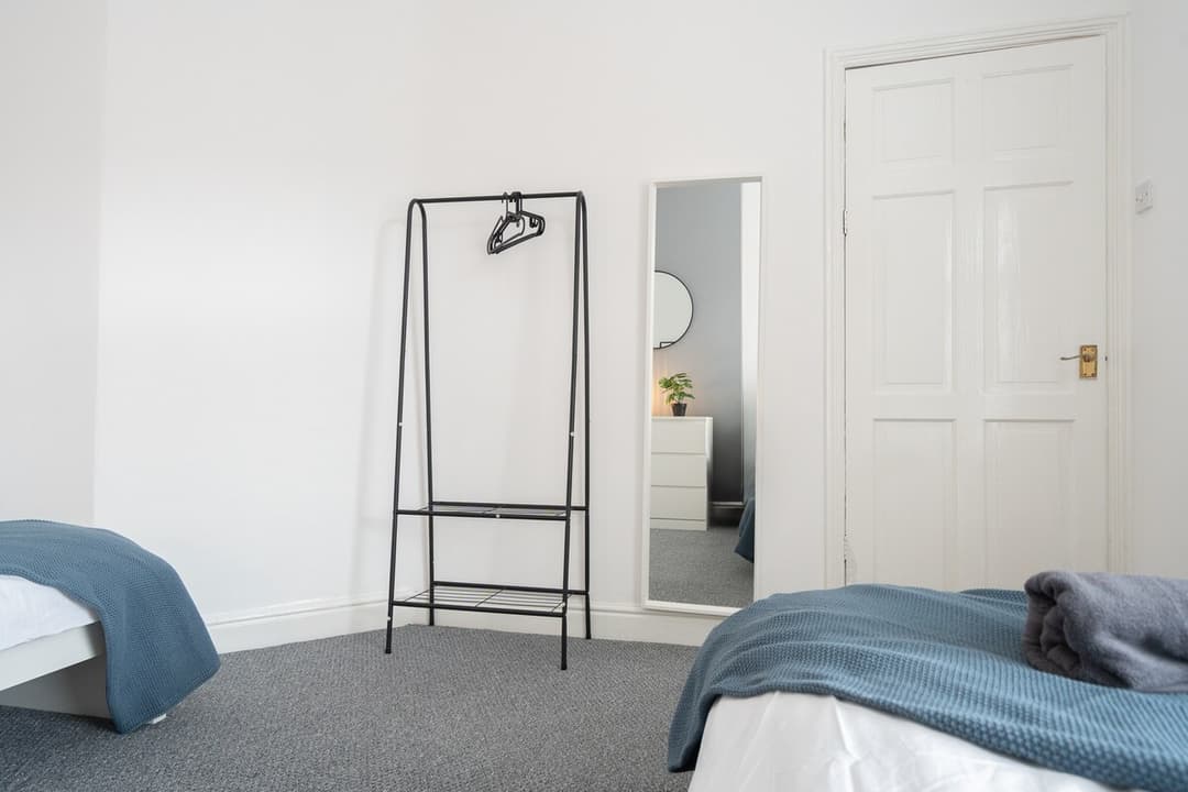 Entire 3 Modern Bedroom Home In Cheshire East| Ideal For Contractors - View 63