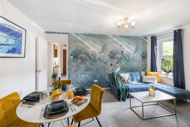 Stylish 1-bed Luxury Retreat- Perfect For Relaxation | London  - View 1
