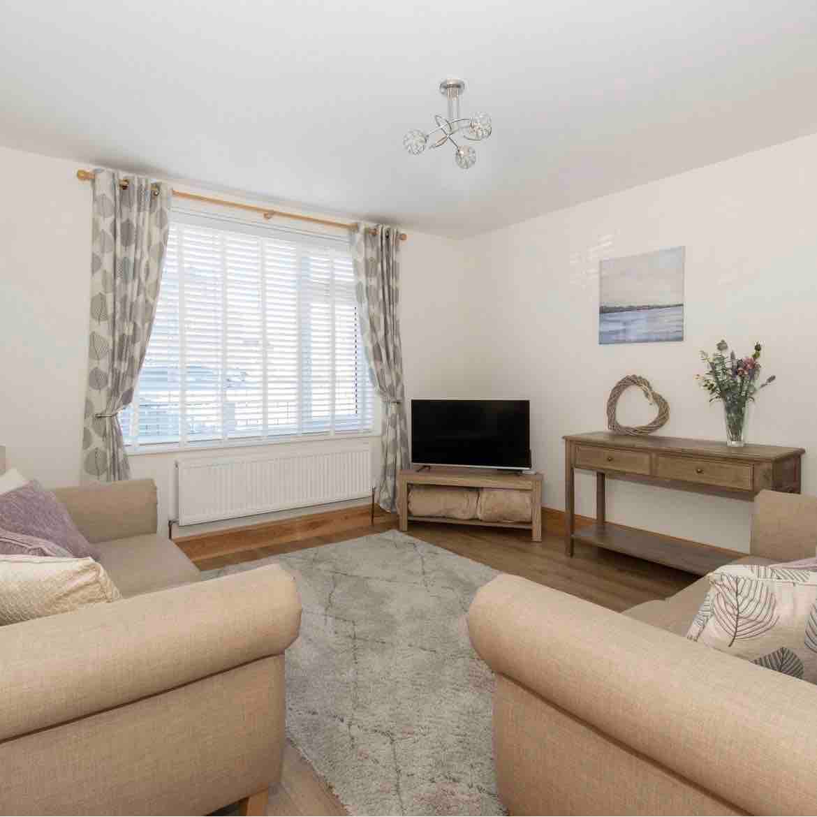 2 Bedroom House
