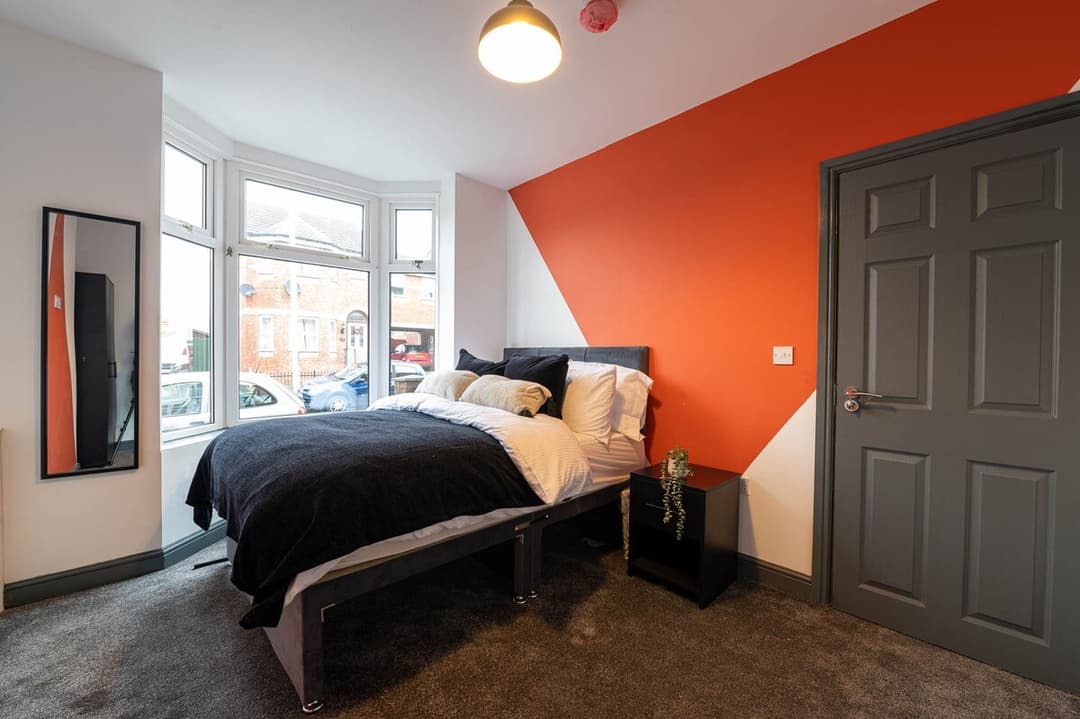 Warm And Cozy 4 Bedroom Home In Crewe - View 22