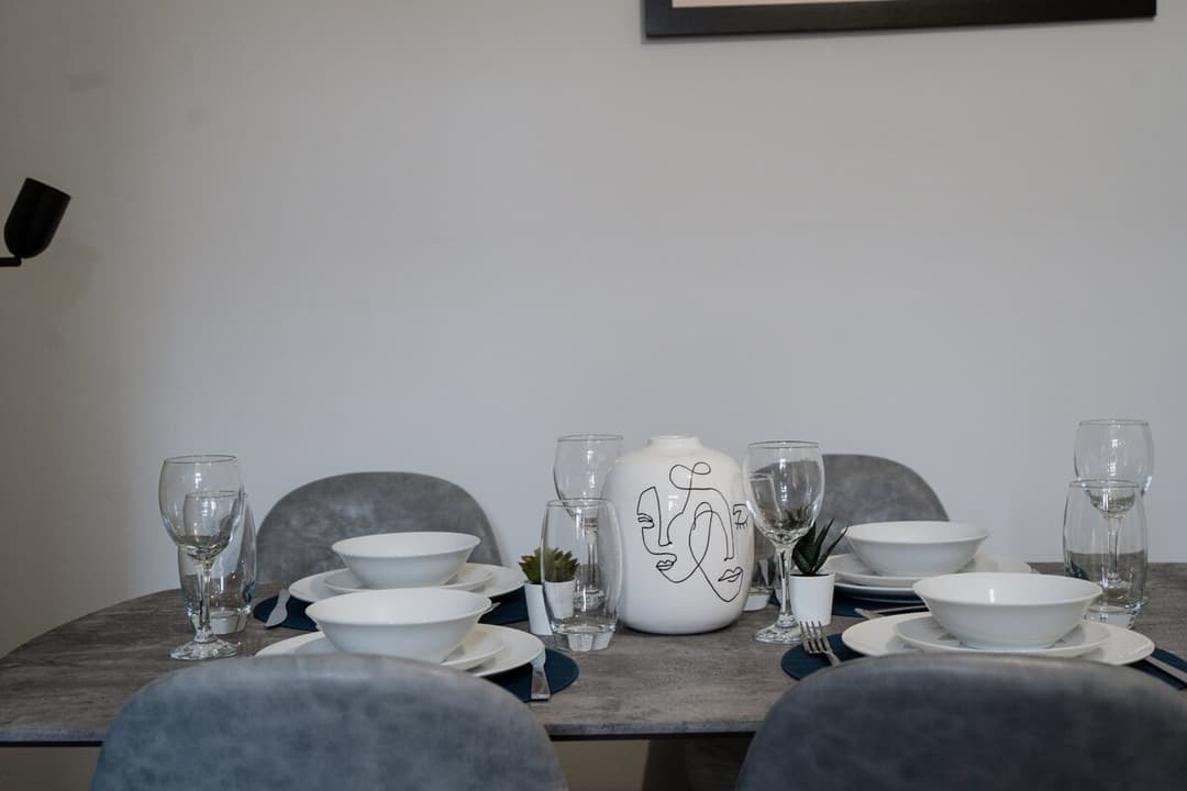 Modern 4 Bedroom House In Crewe | Ideal For Contractors - View 58