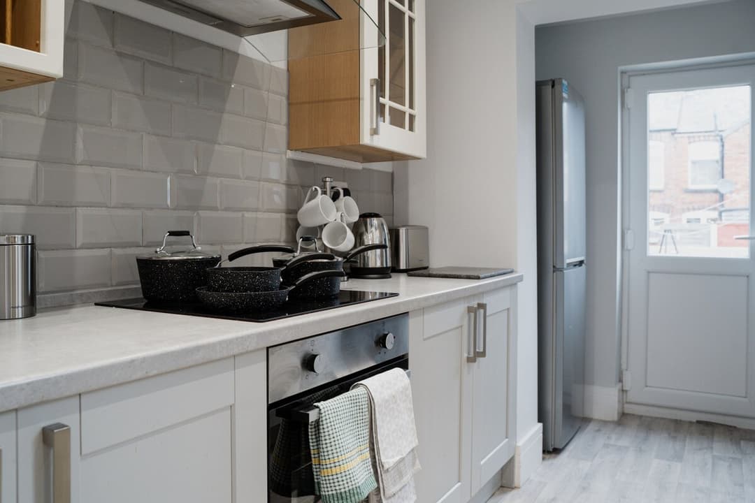 Modern 4 Bedroom House In Crewe | Ideal For Contractors - View 66