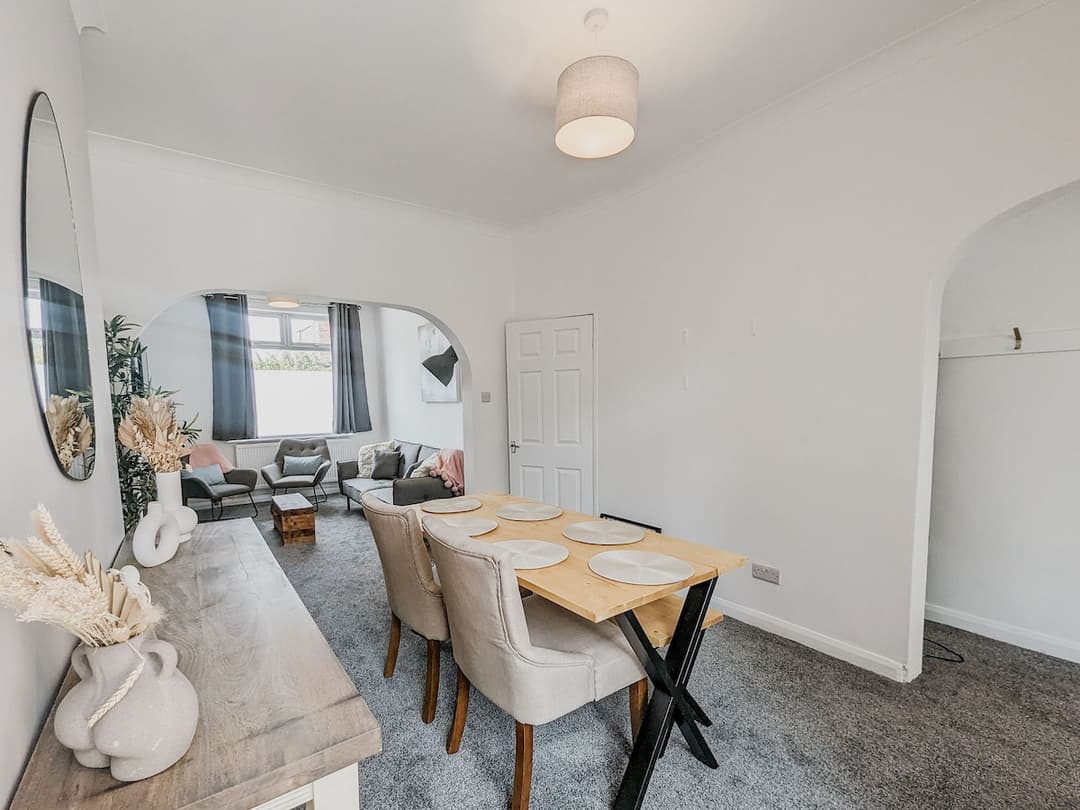 Entire 3 Bedroom Home In Crewe - View 21