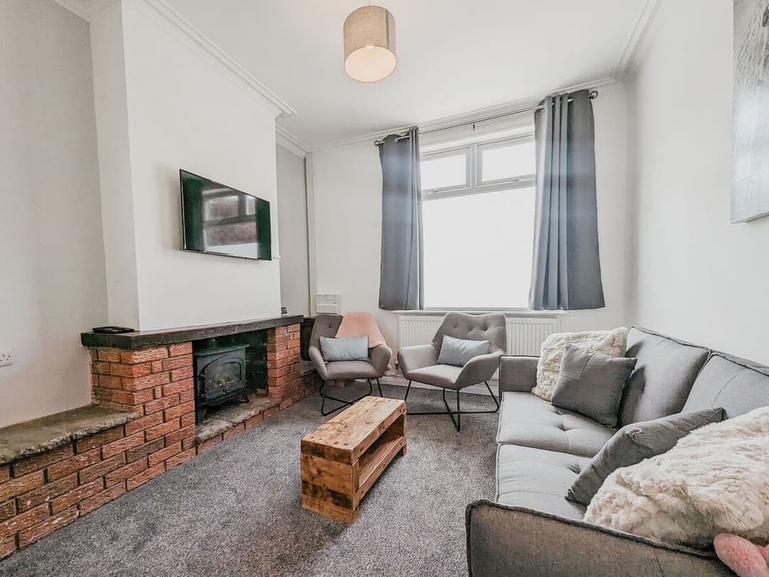 Entire 3 Bedroom Home In Crewe - View 29