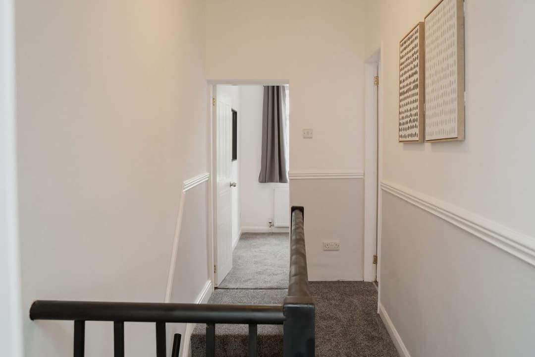 Entire 3 Bedroom Home In Crewe - View 31