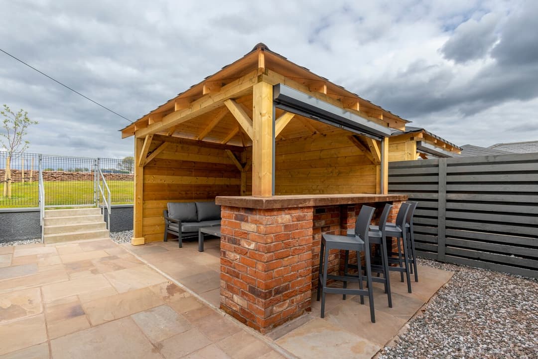 3 Double Bedroom Lodge with Hot Tub (Hire Charge) - View 8