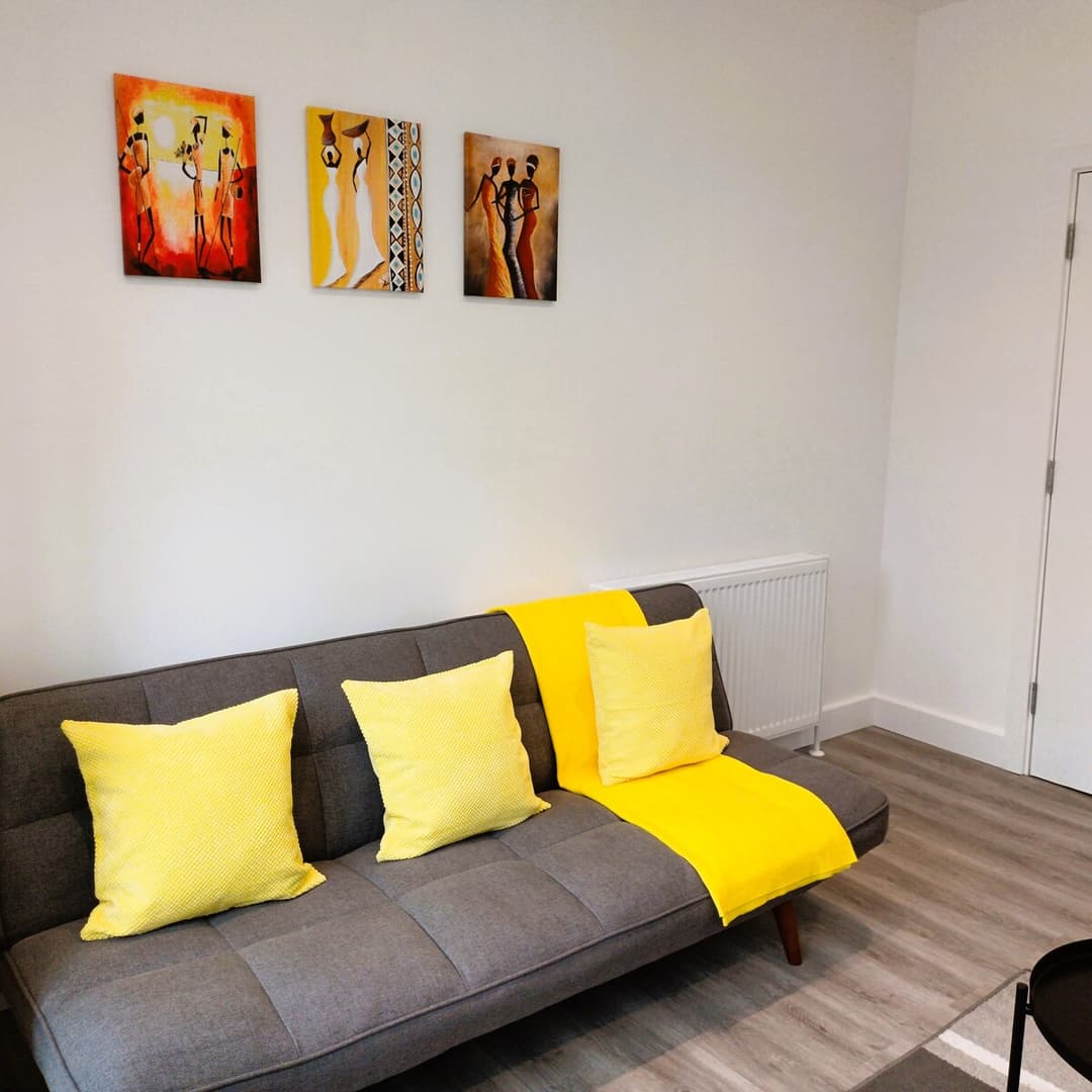 Prime Town Centre-Location-Station-Airport-Parking - View 10