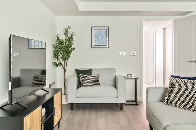 2 Bed 2 Bath | Harbour Apartment with Gym - View 3