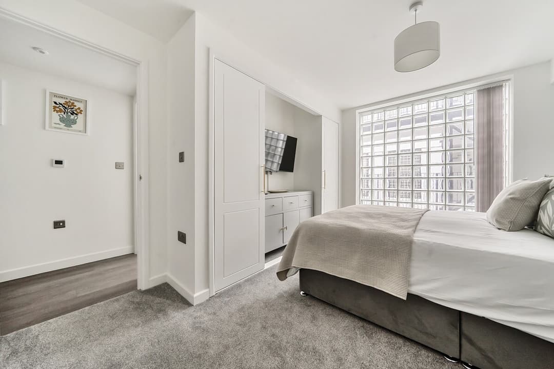 2 Bed 2 Bath | Harbour Apartment with Gym - View 7