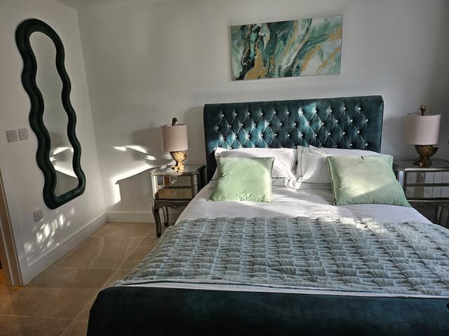 Beautiful Dog Friendly Cosy Village Barn - View 2