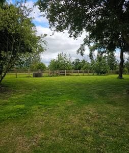 Beautiful Dog Friendly Cosy Village Barn - View 13