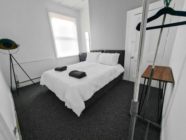 4 Br Ideal For Contractors |parking|wifi|snookertable  - View 2