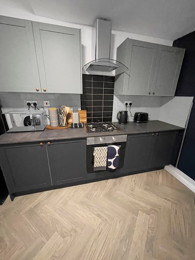 4 Br Ideal For Contractors |parking|wifi|snookertable  - View 3