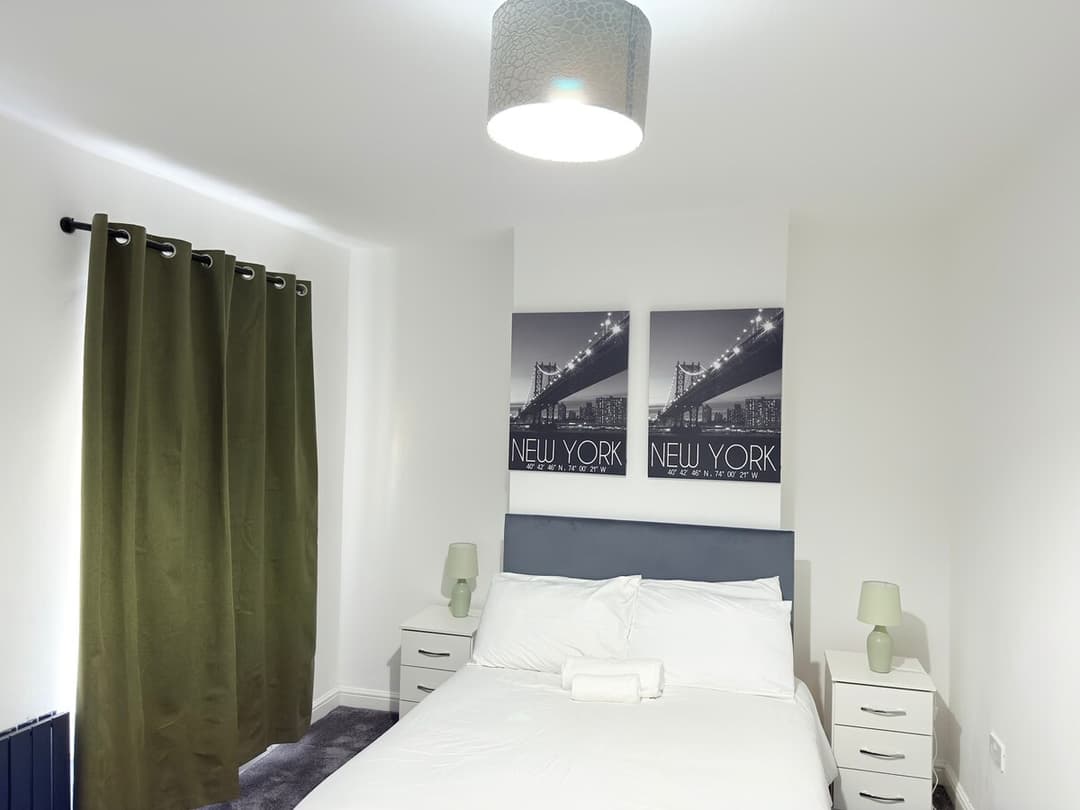 Free Parking, Fast Wi-fi, Self Check In House Near City Centre - View 7