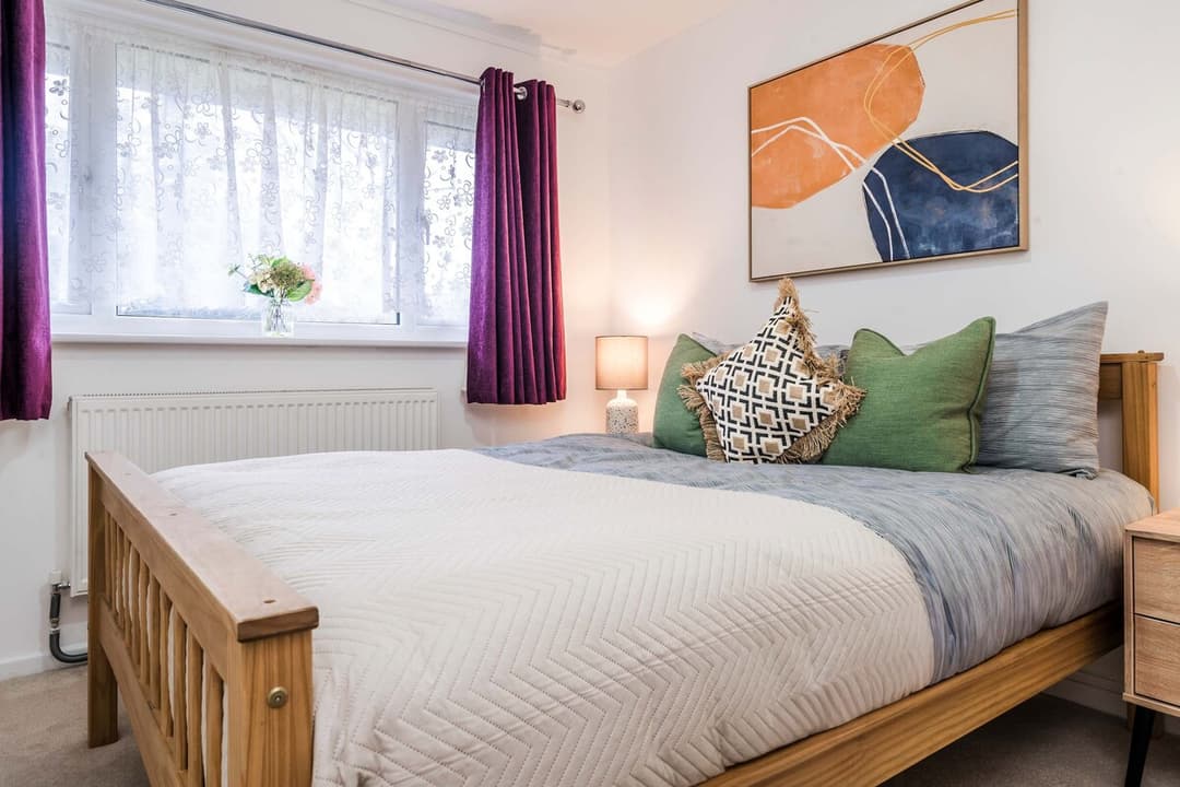3 BDR House–Contractors–LongStays–15mins to London - View 8