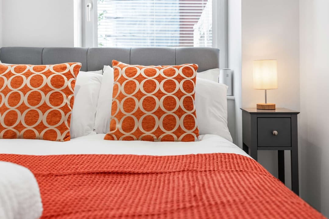 Brighton Seaside Apartment: Style Comfort Location - View 10