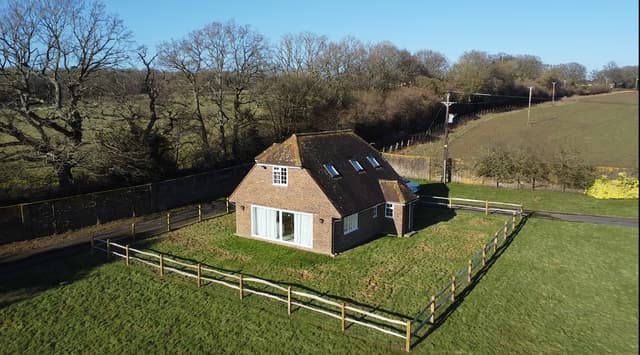 Tranquil 2-Bed Nature Cottage with Free Parking - View 3