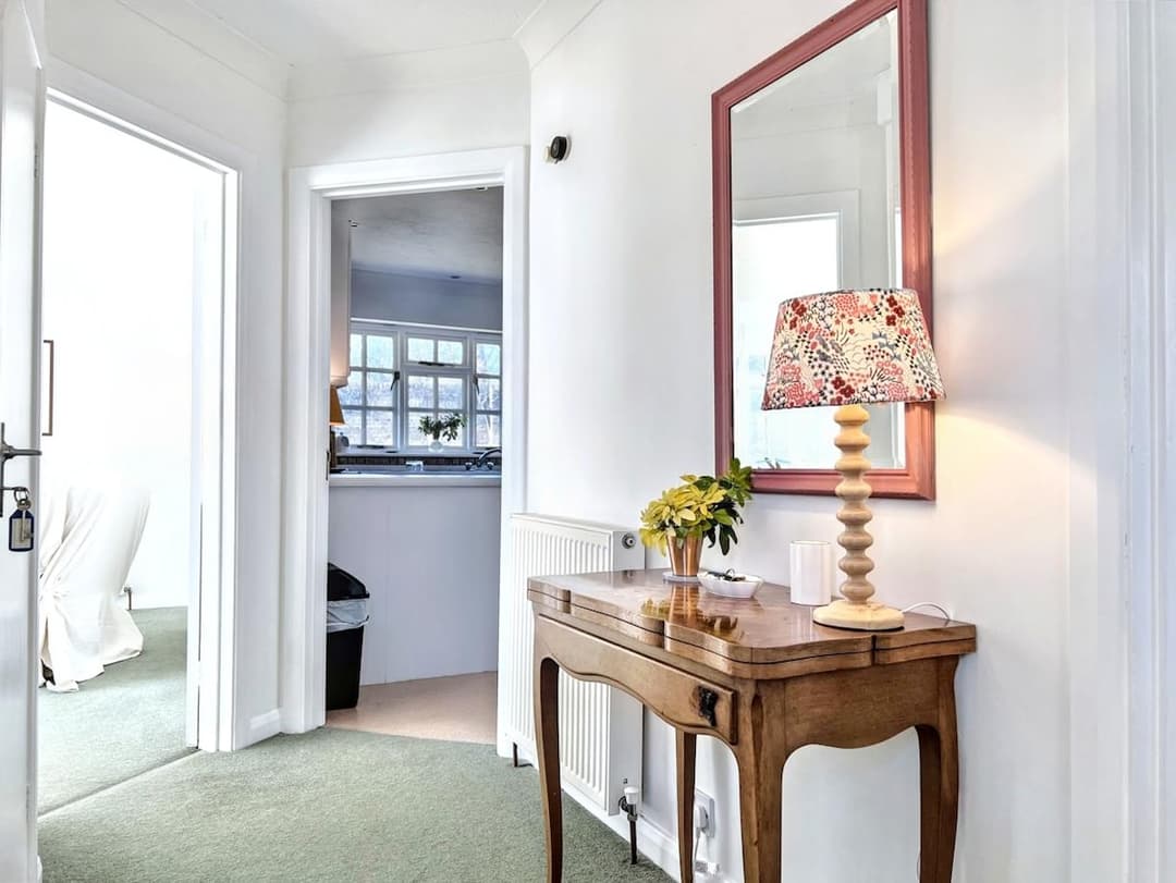 Tranquil 2-Bed Nature Cottage with Free Parking - View 6