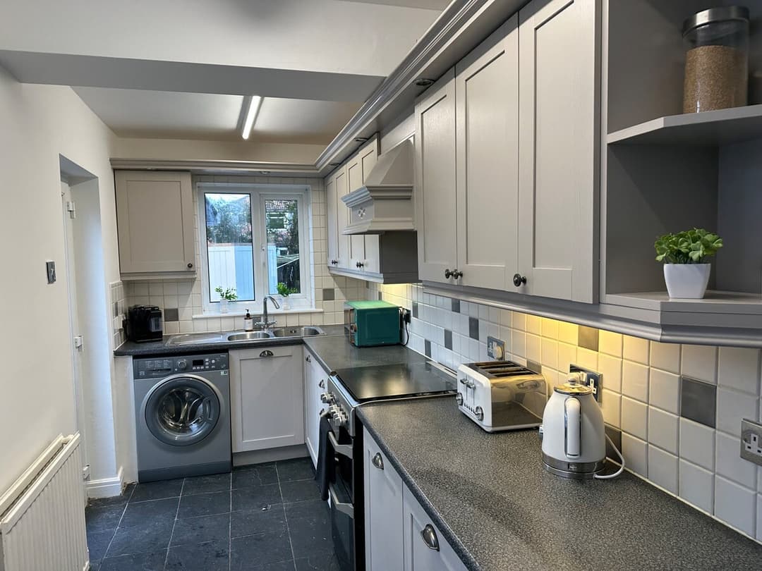 Family-Friendly 3BR  | Garden + Double Driveway - View 16