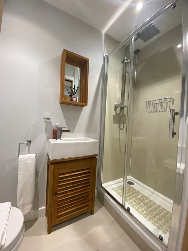 Self-contained studio & Breakfast in Holmfirth - View 2