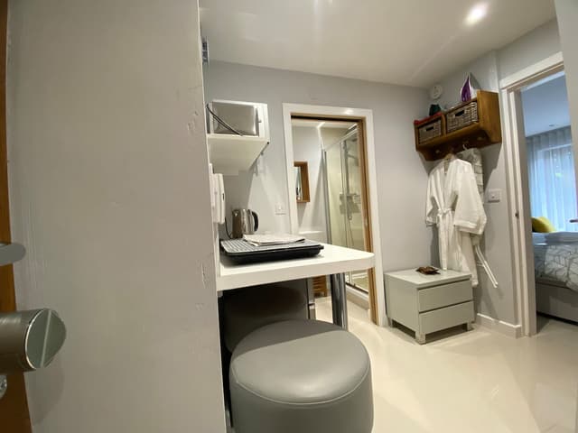 Self-contained studio & Breakfast in Holmfirth - View 3