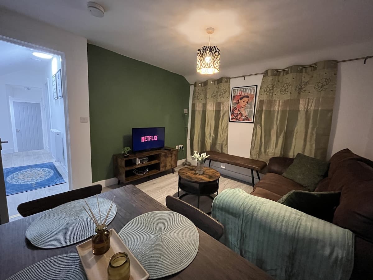 Entire 2 Bedroom Flat Lincoln City Centre