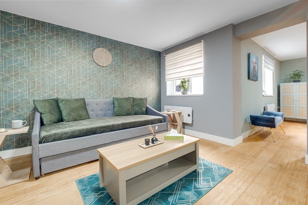 2 Bedroom Apartment In West Bromwich Birmingham - View 2