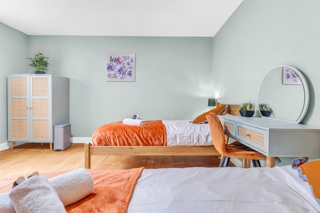 2 Bedroom Apartment In West Bromwich Birmingham - View 7