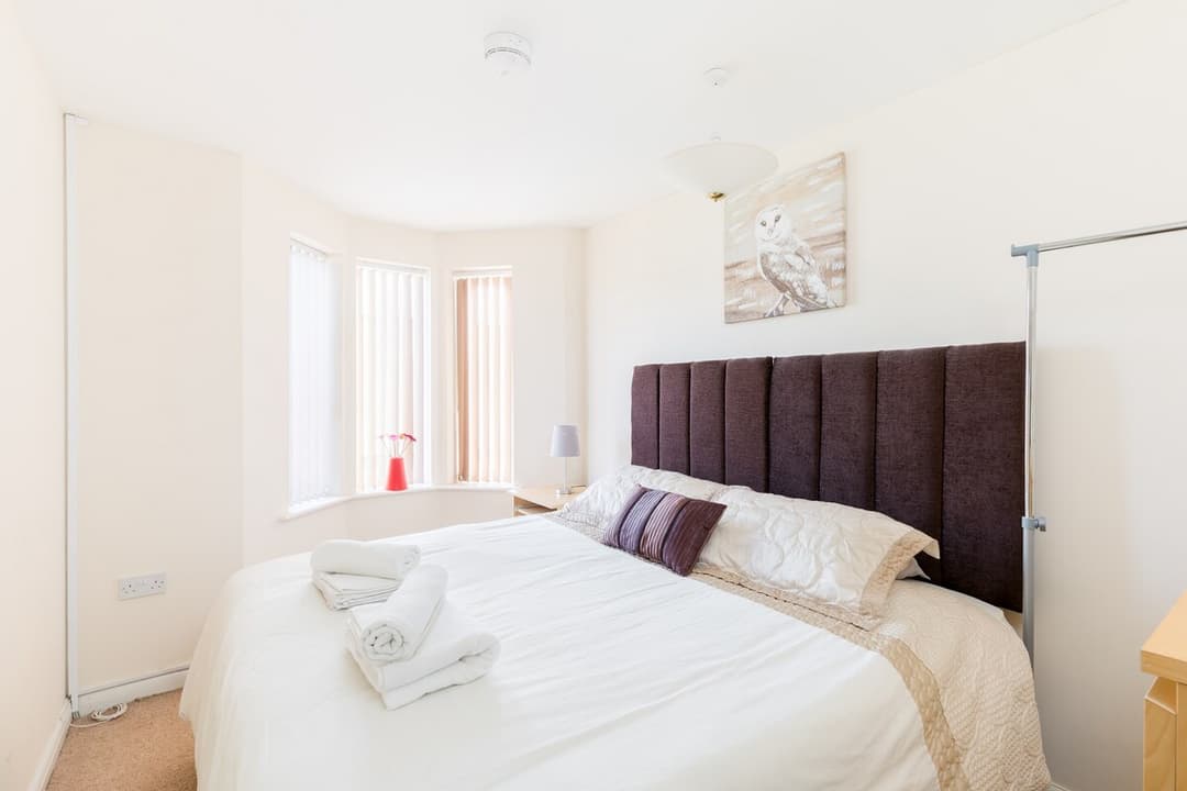 6 bed house with free secure parking & 3 bathrooms - View 9