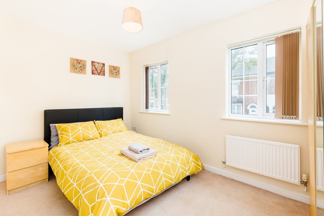 Great 4 Bed House In Black Country       - View 4