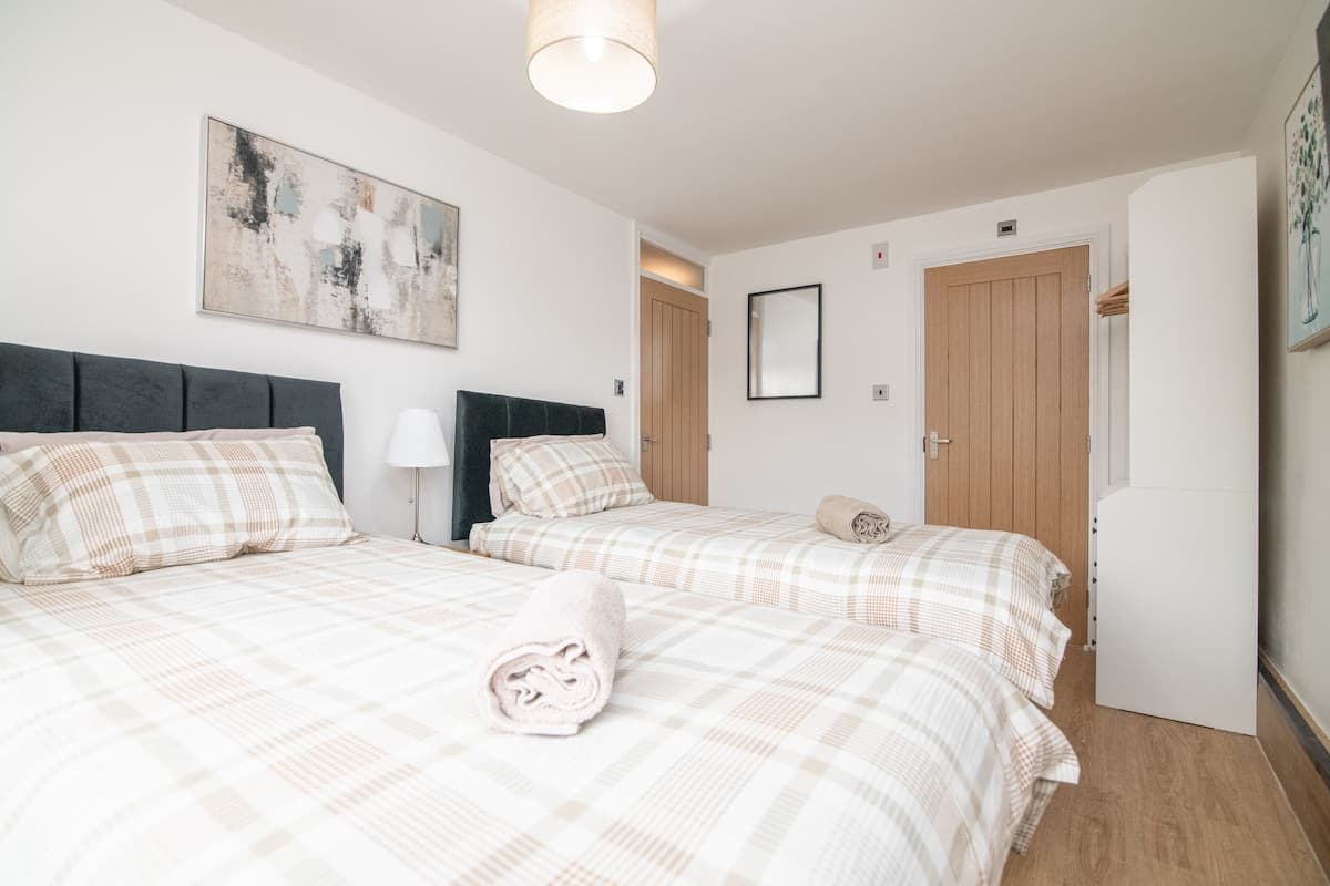 2 Bedroom Apartment