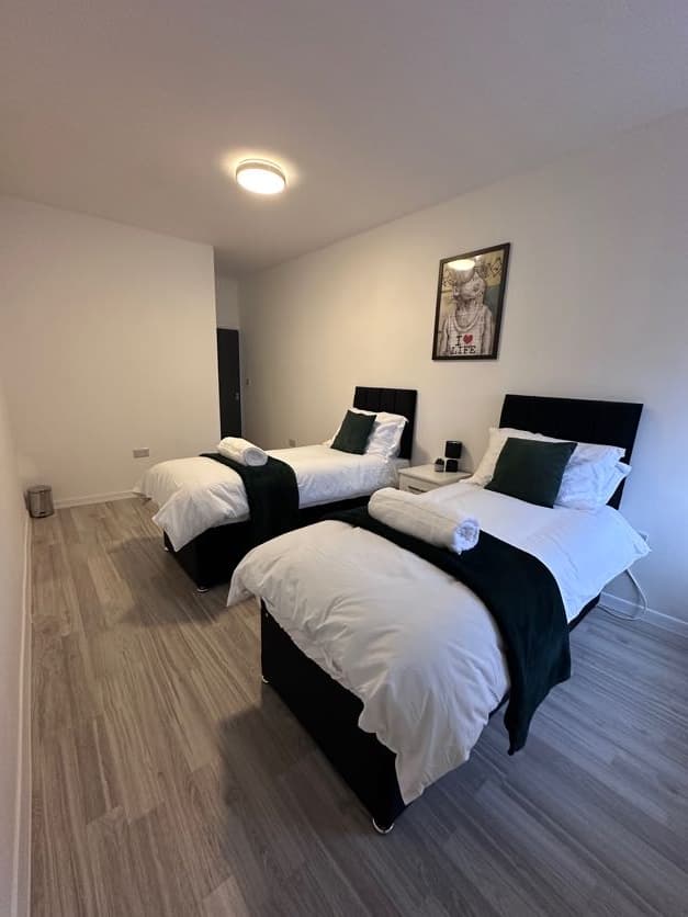 Brand New | Deck Area | Free Parking | Workspace - View 4