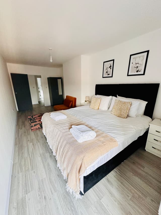 Cozy Retreat | Wi-Fi | Desk | Free Parking - View 1