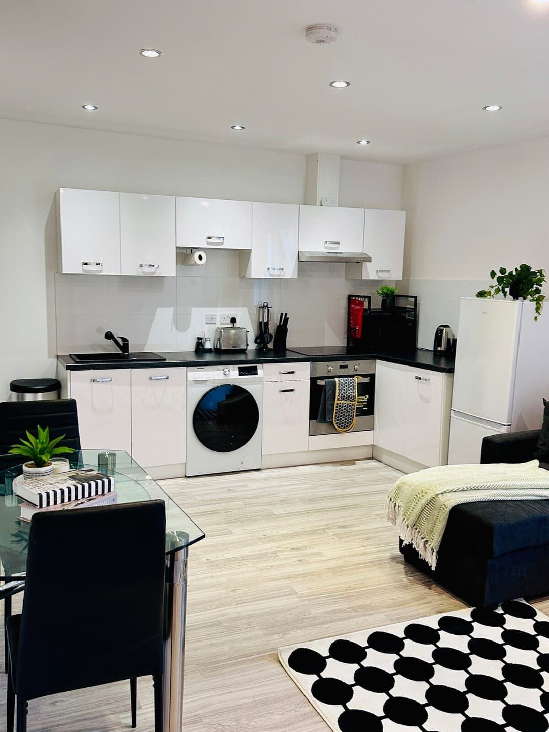 Cozy Retreat | Wi-Fi | Desk | Free Parking - View 6