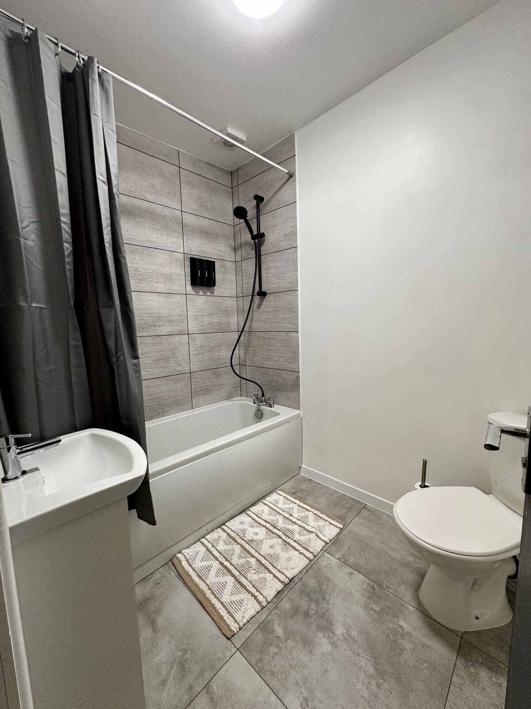 Cozy Retreat | Wi-Fi | Desk | Free Parking - View 8