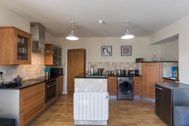 3 Bed Apartment |  Bishop Auckland | Parking - View 4