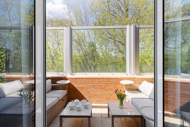 2 Bedroom Riverside Cottage | Exeter - View 3