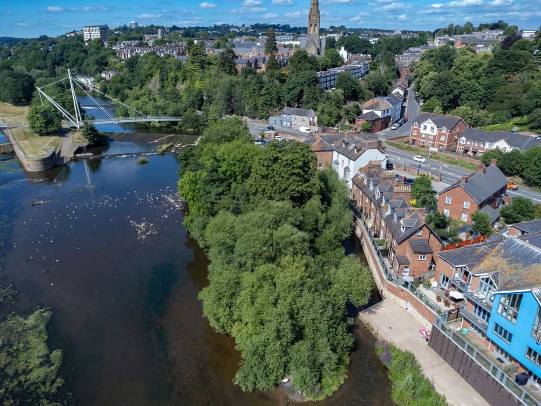 2 Bedroom Riverside Cottage | Exeter - View 6