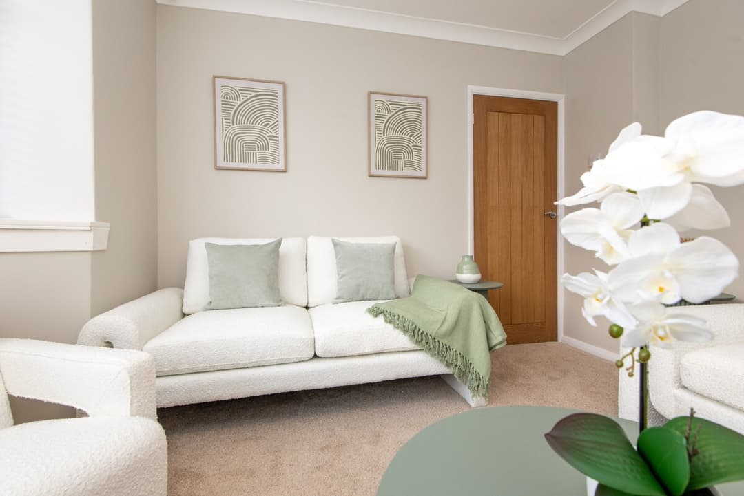 5 Bedroom House | 3 Bathroom | Parking | Durham - View 6