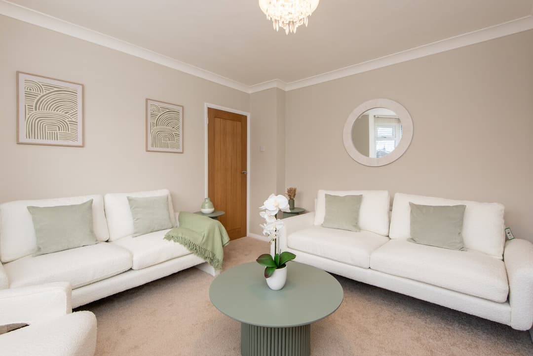 5 Bedroom House | 3 Bathroom | Parking | Durham - View 7