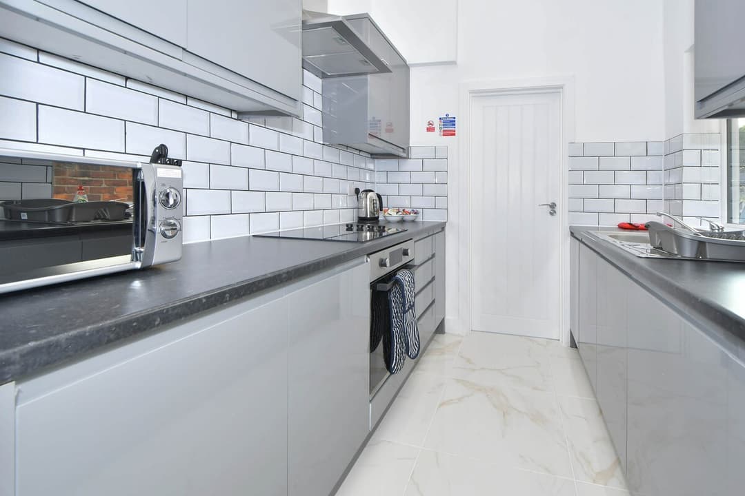 Entire Home In Cheshire East, United Kingdom - View 2