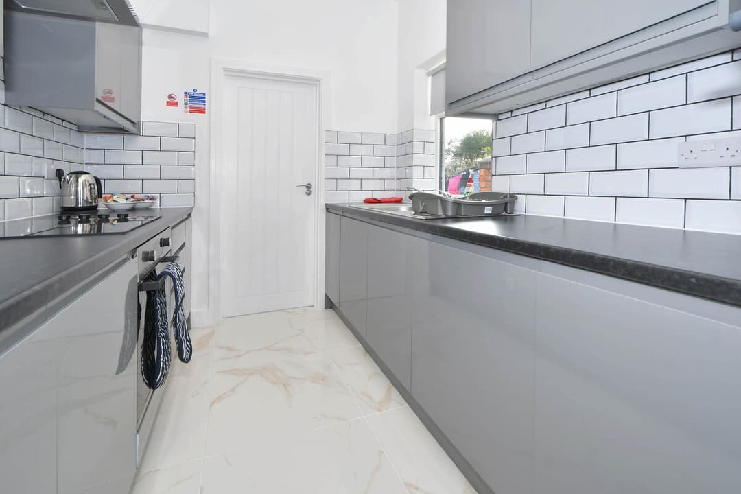 Entire Home In Cheshire East, United Kingdom - View 8