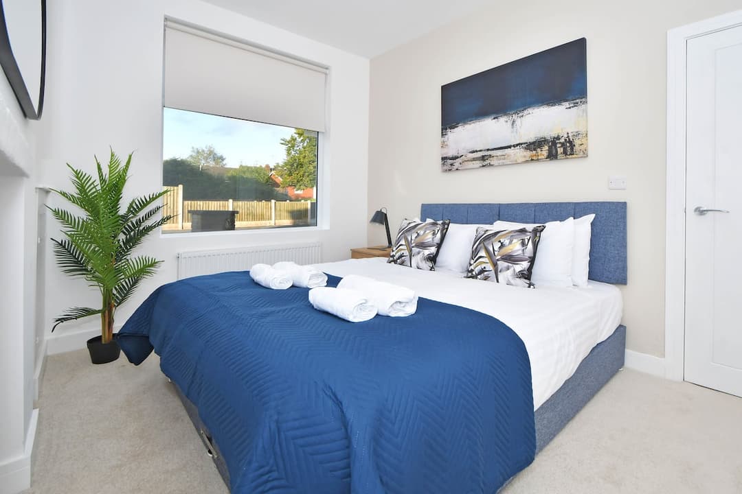 Entire Home In Cheshire East, United Kingdom - View 24