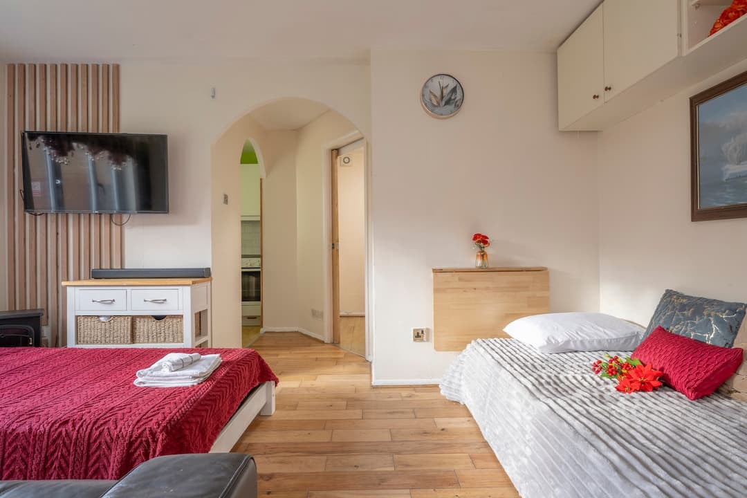1 Bedroom Apartment - Deptford London - Sleeps 4 - View 4