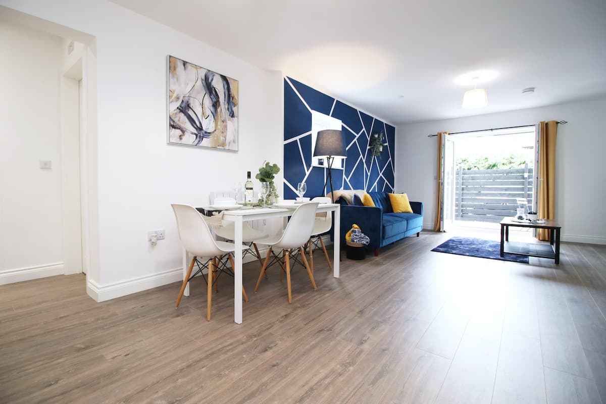 2 Bedroom Apartment