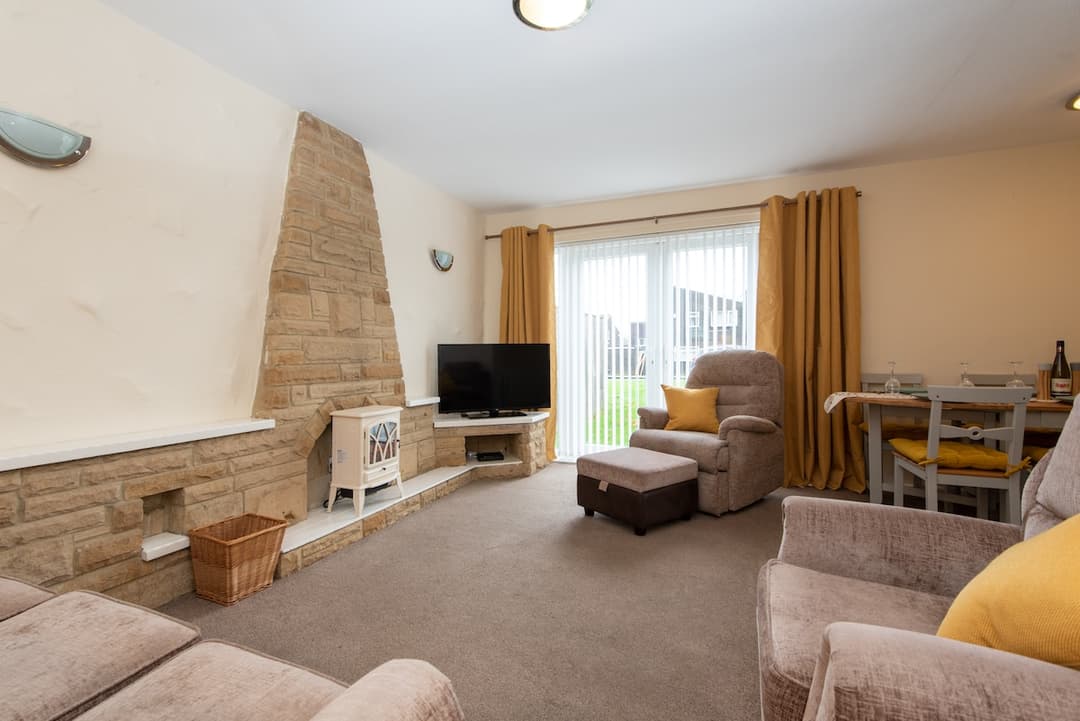 4 Bedroom | 1.5 Bathroom House | North East - View 3
