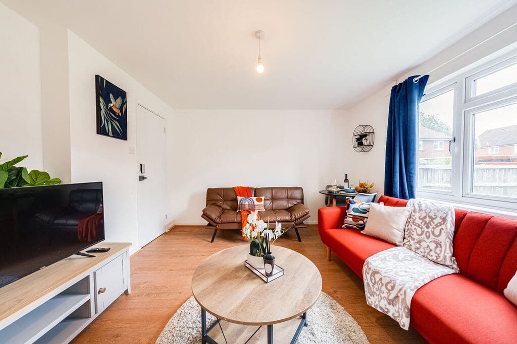 Modern Apartment Near City Airport & Excel London- Ideal For Workers And Contractors