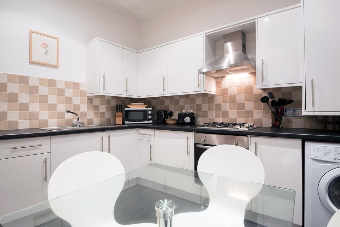 Luxury 2 Bedroom Apartment 2 | Durham | Parking - View 6