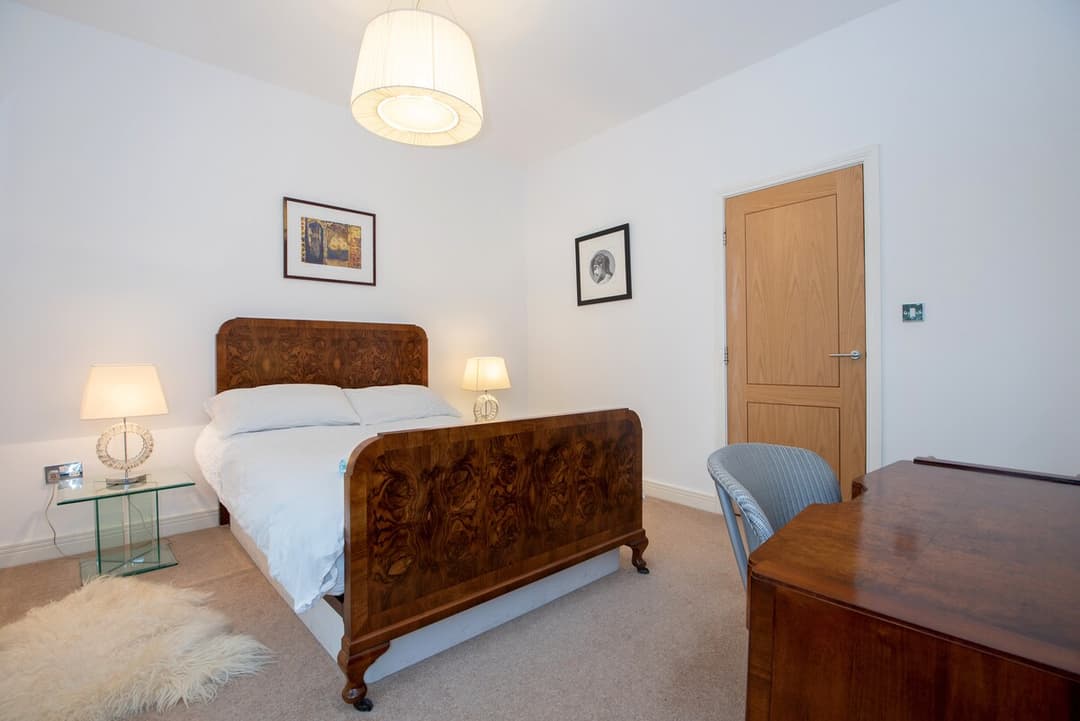 Luxury 2 Bedroom Apartment 2 | Durham | Parking - View 8
