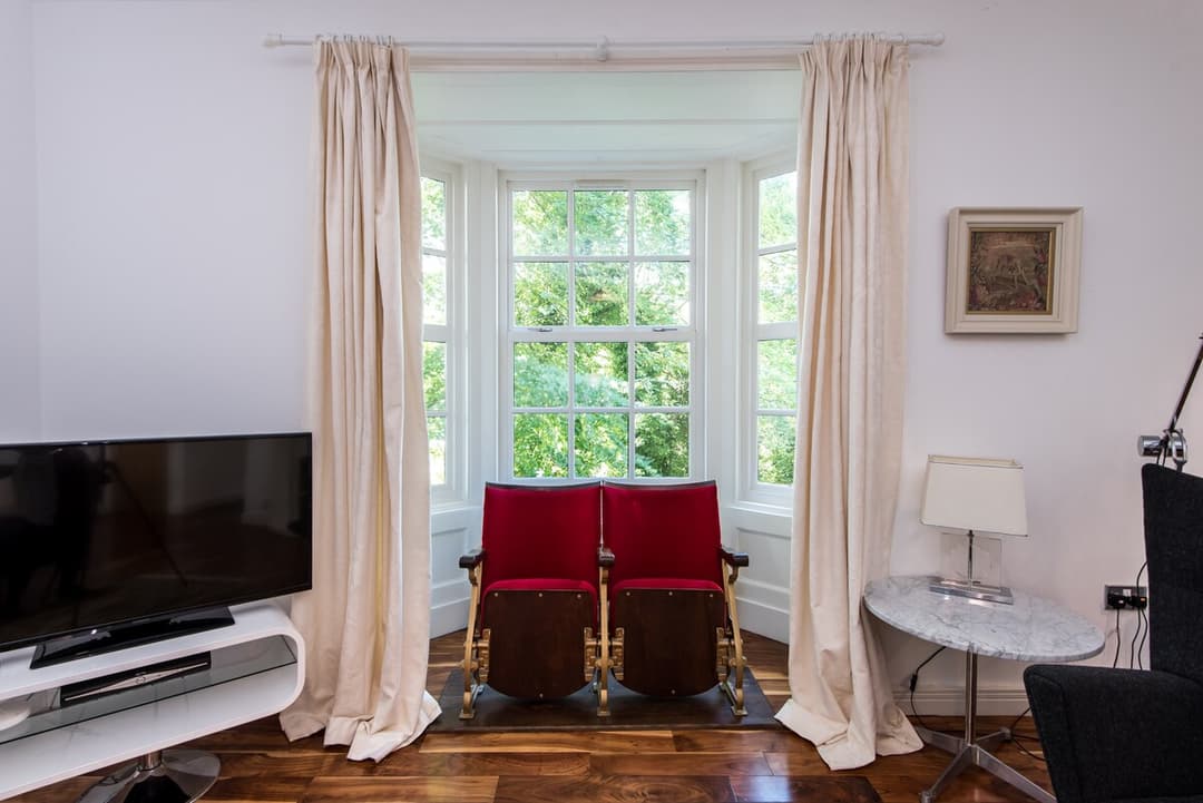 Luxury 2 Bedroom Apartment 3 | Durham | Parking - View 3